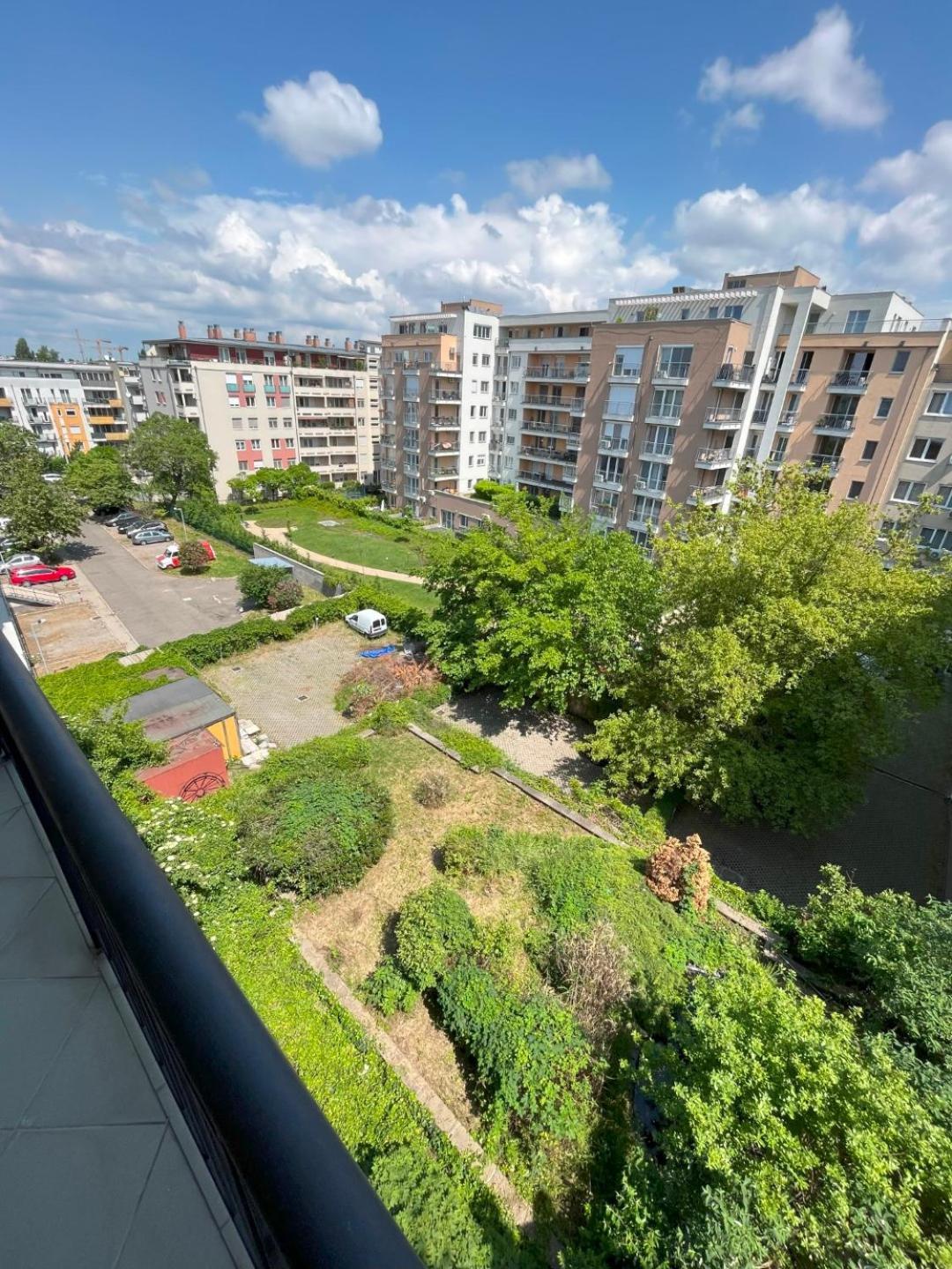 Lovely Home - Free Parking Будапеща Екстериор снимка